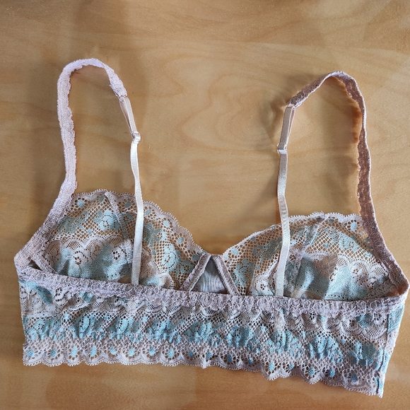 Hanky Panky Lace Bralette - Picture 2 of 7
